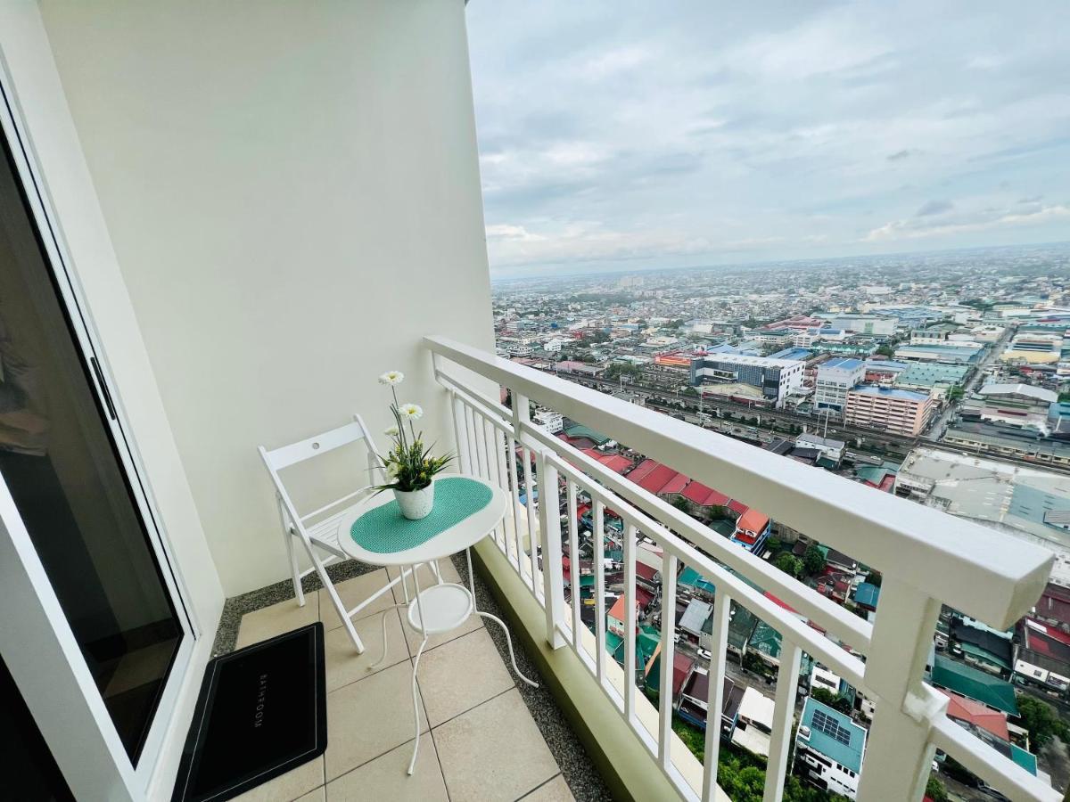 The Celandine By Dmci Homes Caloocan Extérieur photo