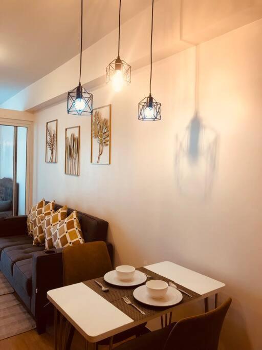 The Celandine By Dmci Homes Caloocan Extérieur photo